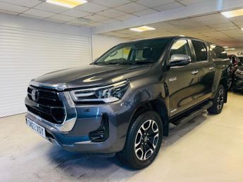 Toyota Hi Lux 2.8 D-4D Invincible Auto 4WD Euro 6 (s/s) 4dr