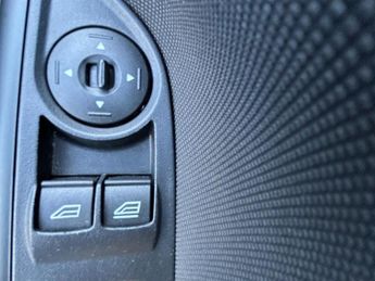 Ford Focus 1.6 TDCi Zetec Euro 5 (s/s) 5dr