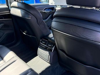 Audi A8 3.0 TDI V6 50 Tiptronic quattro Euro 6 (s/s) 4dr