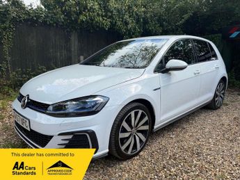 Volkswagen Golf 1.4 TSI 8.7kWh GTE Advance DSG Euro 6 (s/s) 5dr
