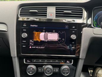 Volkswagen Golf 1.4 TSI 8.7kWh GTE Advance DSG Euro 6 (s/s) 5dr