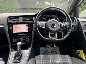 Volkswagen Golf 1.4 TSI 8.7kWh GTE Advance DSG Euro 6 (s/s) 5dr