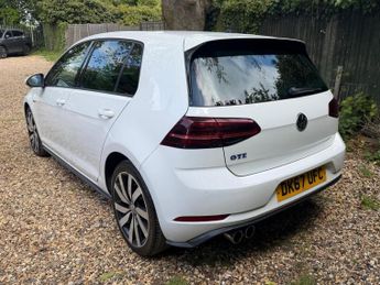 Volkswagen Golf 1.4 TSI 8.7kWh GTE Advance DSG Euro 6 (s/s) 5dr