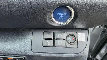 Toyota Sienta 1.5 Petrol/Hybrid 7 Sester 5Dr