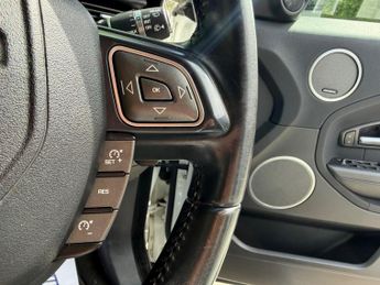 Land Rover Range Rover Evoque 2.2 SD4 Pure Tech Auto 4WD Euro 5 (s/s) 5dr