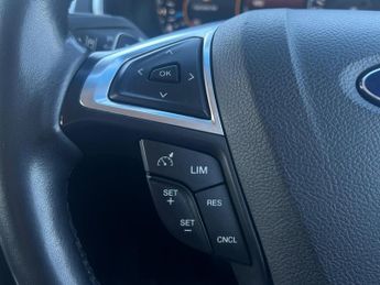 Ford Edge 2.0 TDCi Titanium Powershift AWD Euro 6 (s/s) 5dr