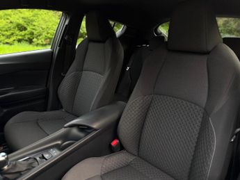 Toyota C-HR 1.8 VVT-h Icon CVT Euro 6 (s/s) 5dr