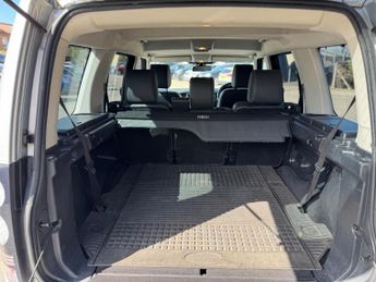 Land Rover Discovery 4 3.0 SD V6 SE Auto 4WD Euro 5 (s/s) 5dr