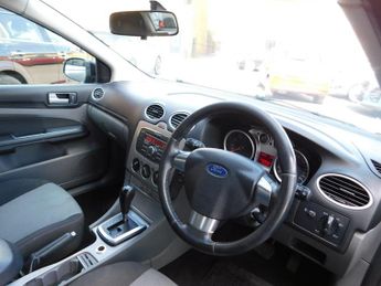 Ford Focus 1.6 Zetec 5dr