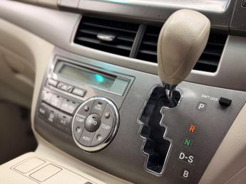 TOYOTA ESTIMA Hybrid 2.4
