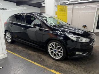 FORD FOCUS 1.0 T EcoBoost Titanium X
