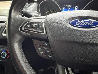 FORD FOCUS 1.0 T EcoBoost Titanium X