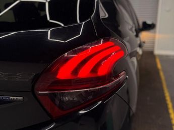 PEUGEOT 208 1.2 PureTech Allure