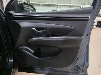 Hyundai TUCSON 1.6 h T-GDi 13.8kWh Premium Auto 4WD Euro 6 (s/s) 5dr