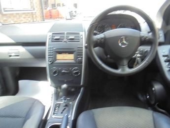Mercedes-Benz A Class 1.5 A160 Avantgarde SE CVT 5dr