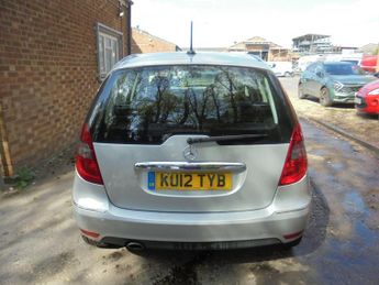 Mercedes-Benz A Class 1.5 A160 Avantgarde SE CVT 5dr