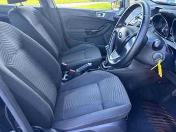 Ford Fiesta 1.0T EcoBoost Zetec Euro 5 (s/s) 5dr