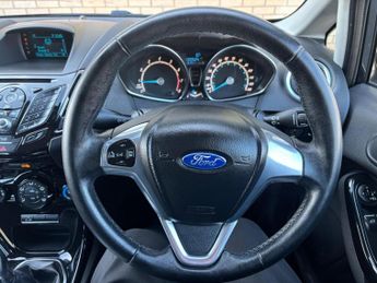 Ford Fiesta 1.0T EcoBoost Zetec Euro 5 (s/s) 5dr