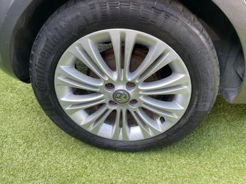 Vauxhall Corsa 1.4i 16v SXi 5dr