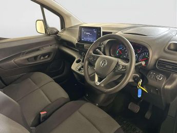 Vauxhall Combo Electric 2300 50kWh Sportive Panel Van 5dr Electric Auto L1 H1 (136 ps)