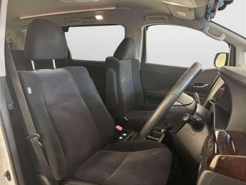 Toyota Vellfire 2.4L Petrol MPV 8 Seats Automatic White