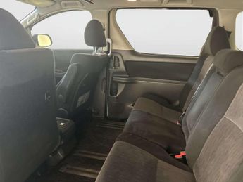 Toyota Vellfire 2.4L Petrol MPV 8 Seats Automatic White