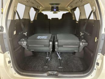 Toyota Vellfire 2.4L Petrol MPV 8 Seats Automatic White