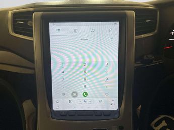 Toyota Vellfire 2.4L Petrol MPV 8 Seats Automatic White