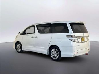 Toyota Vellfire 2.4L Petrol MPV 8 Seats Automatic White