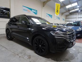 Volkswagen Touareg 3.0 TDI V6 R-Line Tech Plus Tiptronic 4Motion Euro 6 (s/s) 5dr