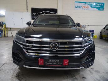 Volkswagen Touareg 3.0 TDI V6 R-Line Tech Plus Tiptronic 4Motion Euro 6 (s/s) 5dr