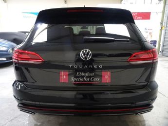 Volkswagen Touareg 3.0 TDI V6 R-Line Tech Plus Tiptronic 4Motion Euro 6 (s/s) 5dr