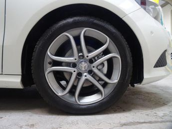 Mercedes-Benz A Class 1.8 A180 CDI BlueEfficiency Sport Hatchback 5dr Diesel 7G-DCT Eu
