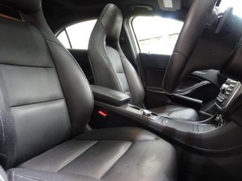 Mercedes-Benz A Class 1.8 A180 CDI BlueEfficiency Sport Hatchback 5dr Diesel 7G-DCT Eu