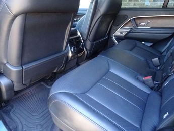 Land Rover Range Rover 3.0 D300 MHEV HSE Auto 4WD Euro 6 (s/s) 5dr