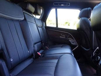 Land Rover Range Rover 3.0 D300 MHEV HSE Auto 4WD Euro 6 (s/s) 5dr