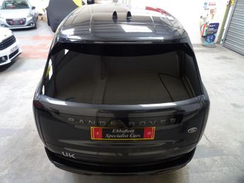 Land Rover Range Rover 3.0 D300 MHEV HSE Auto 4WD Euro 6 (s/s) 5dr