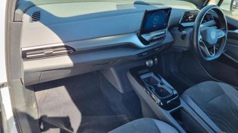 Volkswagen ID.4 Pure 52kWh Life SUV 5dr Electric Auto (148 ps)