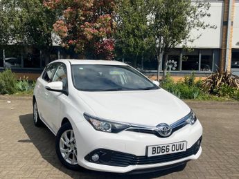 Toyota Auris 1.6 D-4D Business Edition Euro 6 (s/s) 5dr