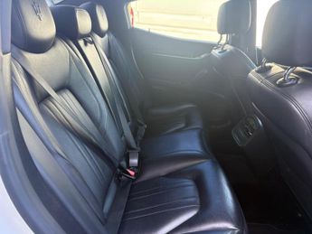 Maserati Ghibli 3.0D V6 ZF Euro 5 (s/s) 4dr