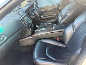 Maserati Ghibli 3.0D V6 ZF Euro 5 (s/s) 4dr