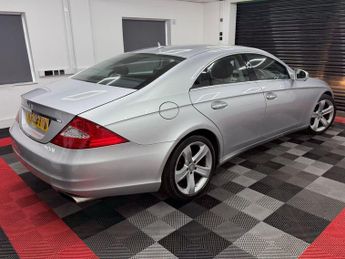 Mercedes-Benz CLS 3.5 CLS350 Coupe 7G-Tronic 4dr