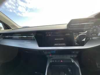 Audi A3 S LINE 40 TFSI E S-A