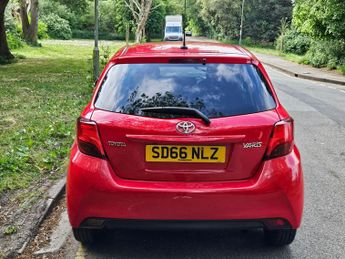 Toyota Yaris 1.33 Dual VVT-i Icon Euro 6 5dr (Safety Sense)