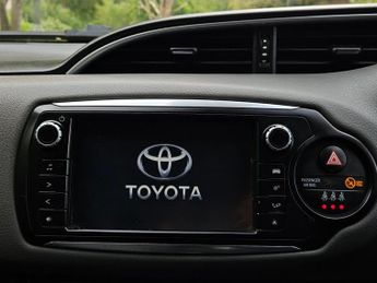 Toyota Yaris 1.33 Dual VVT-i Icon Euro 6 5dr (Safety Sense)