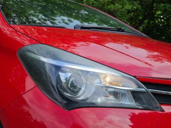 Toyota Yaris 1.33 Dual VVT-i Icon Euro 6 5dr (Safety Sense)