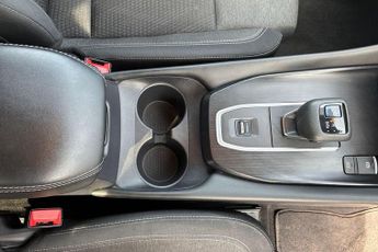 Nissan Qashqai 1.3 DiG-T MH 158 N-Connecta 5dr Xtronic