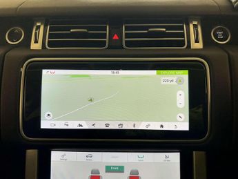 Land Rover Range Rover 3.0 SD V6 Vogue SUV 5dr Diesel Auto 4WD Euro 6 (s/s) (275 ps)