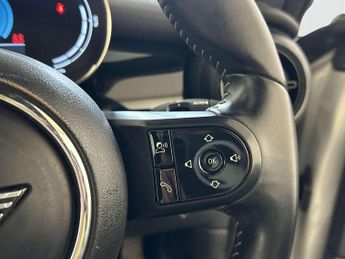 MINI Electric Hatch Cooper SE 32.6kWh Level 3 Hatchback 3dr Electric Auto (184 ps)