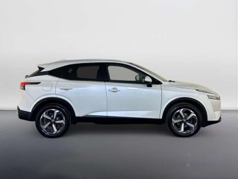 Nissan Qashqai 1.3 DIG-T MHEV Premiere Edition SUV 5dr Petrol Hybrid XTRON Euro
